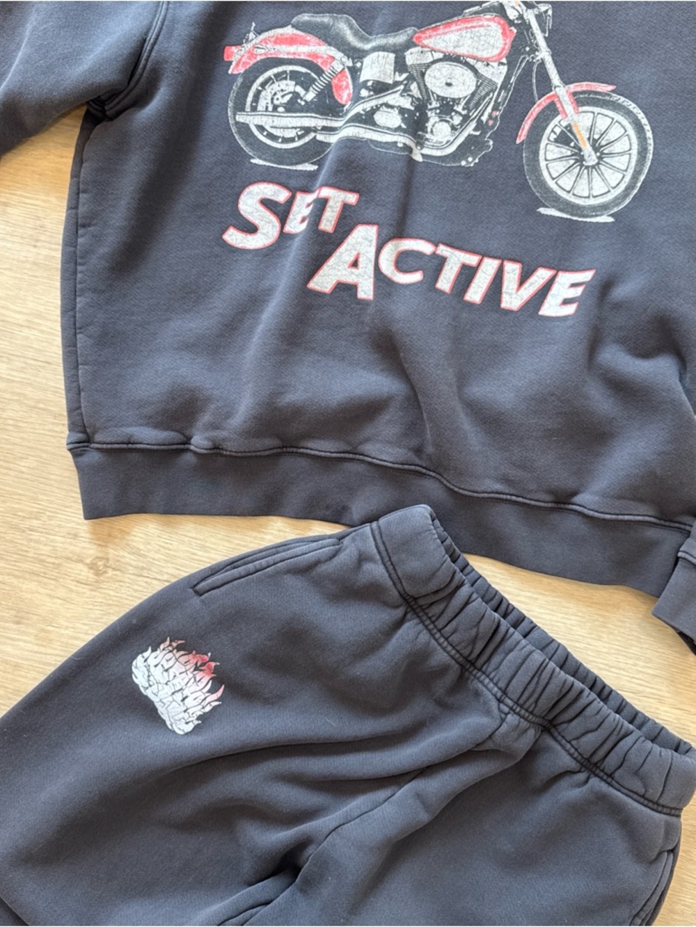 SET Active Limited Edition Sweat Set - Picture 4 of 4